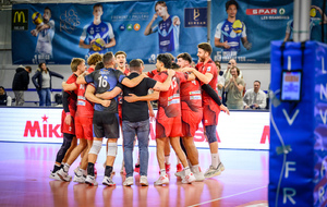 Martigues impérial à Fréjus : une victoire 3–0 qui confirme son statut de leader