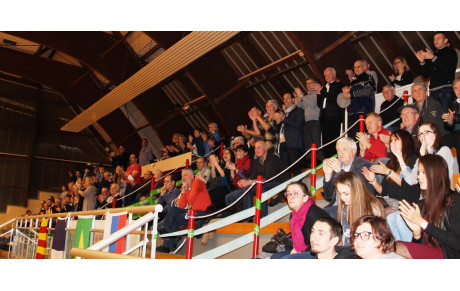 Martigues 3-1 Nice. Plus de 500 personnes en tribune ! 