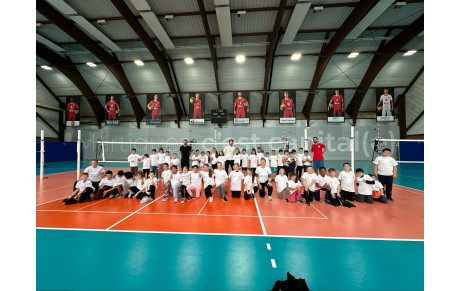 OPÉRATION SMASHY AVEC L'ECOLE PRIMAIRE LOUISE MICHEL À JULIEN OLIVE