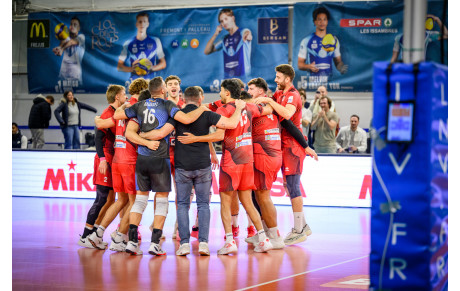 Martigues impérial à Fréjus : une victoire 3–0 qui confirme son statut de leader